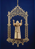 Benedict XVI in niche (08335) 