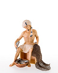 Pescatore seduto su cassetta di legno (10801-229) 