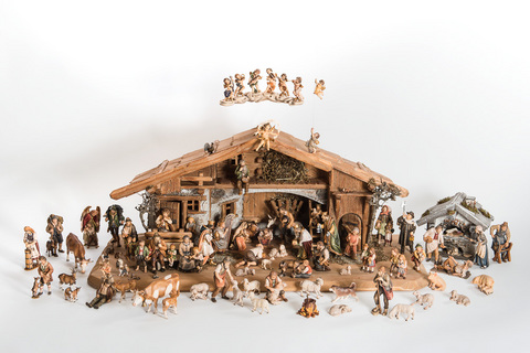 Rustic nativity with stable 10708-ST (10701) (0,00", ?)